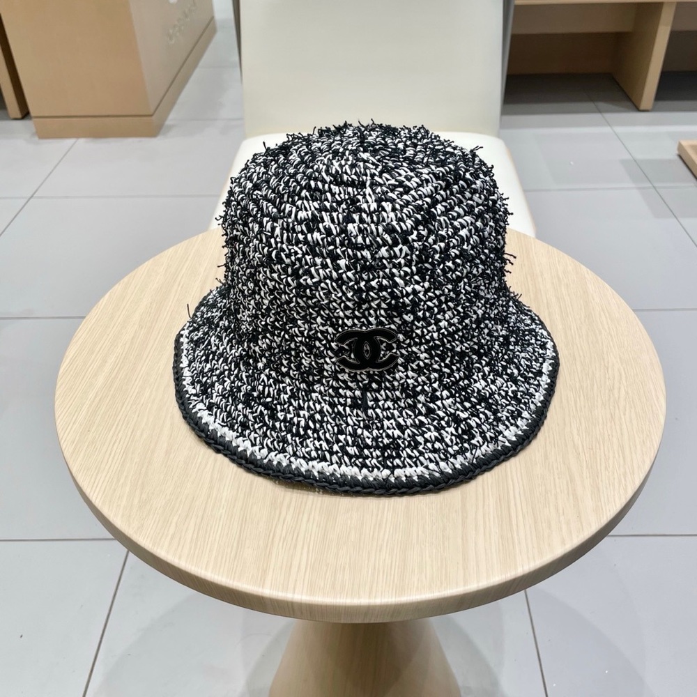 CHANEL Black and White Textured Bucket Hat - Picture 3 of 8
